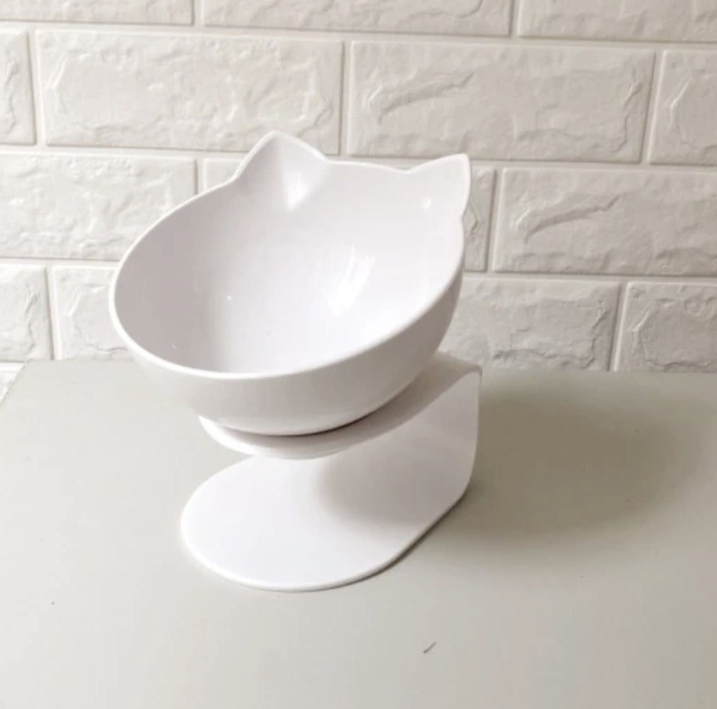 15° Tilted Cat Bowl – Comfortable & Healthy Feeding for Your Pet!