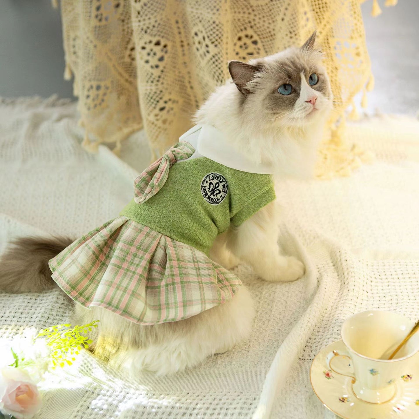 Princess Pet Skirt – Elegant & Adorable Outfit for Your Fur Baby! ✨