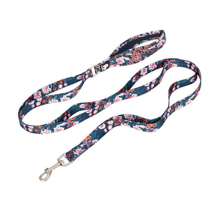 Dog Pulls Rope And Chain Out